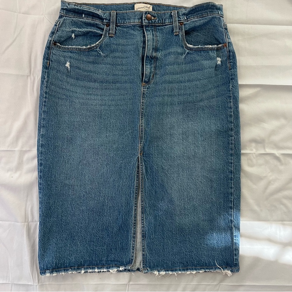 Universal Thread High‑Rise Denim Midi Skirt – Medium Wash – Front Slit Casual